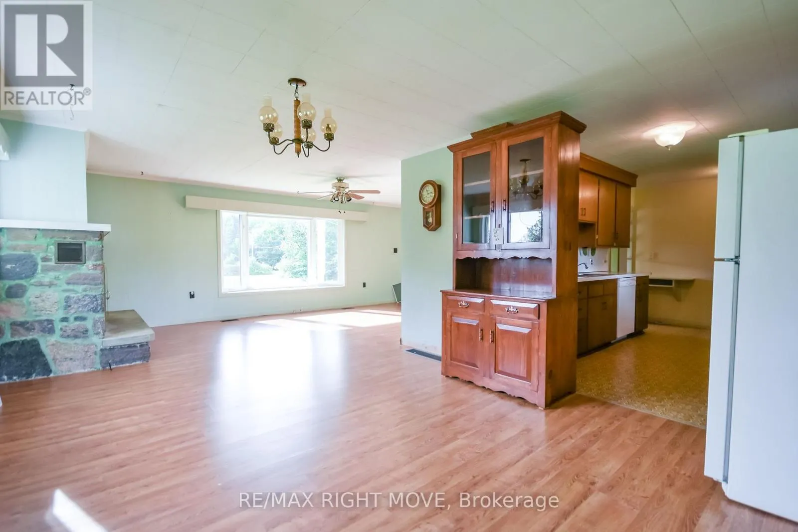 574 LAKE DALRYMPLE ROAD