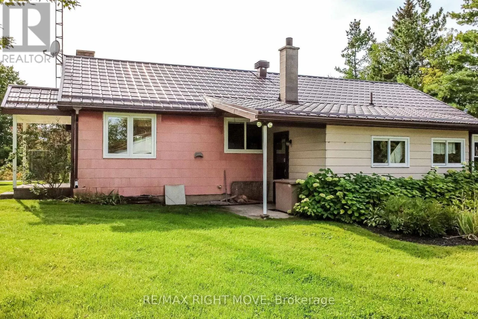 574 LAKE DALRYMPLE ROAD