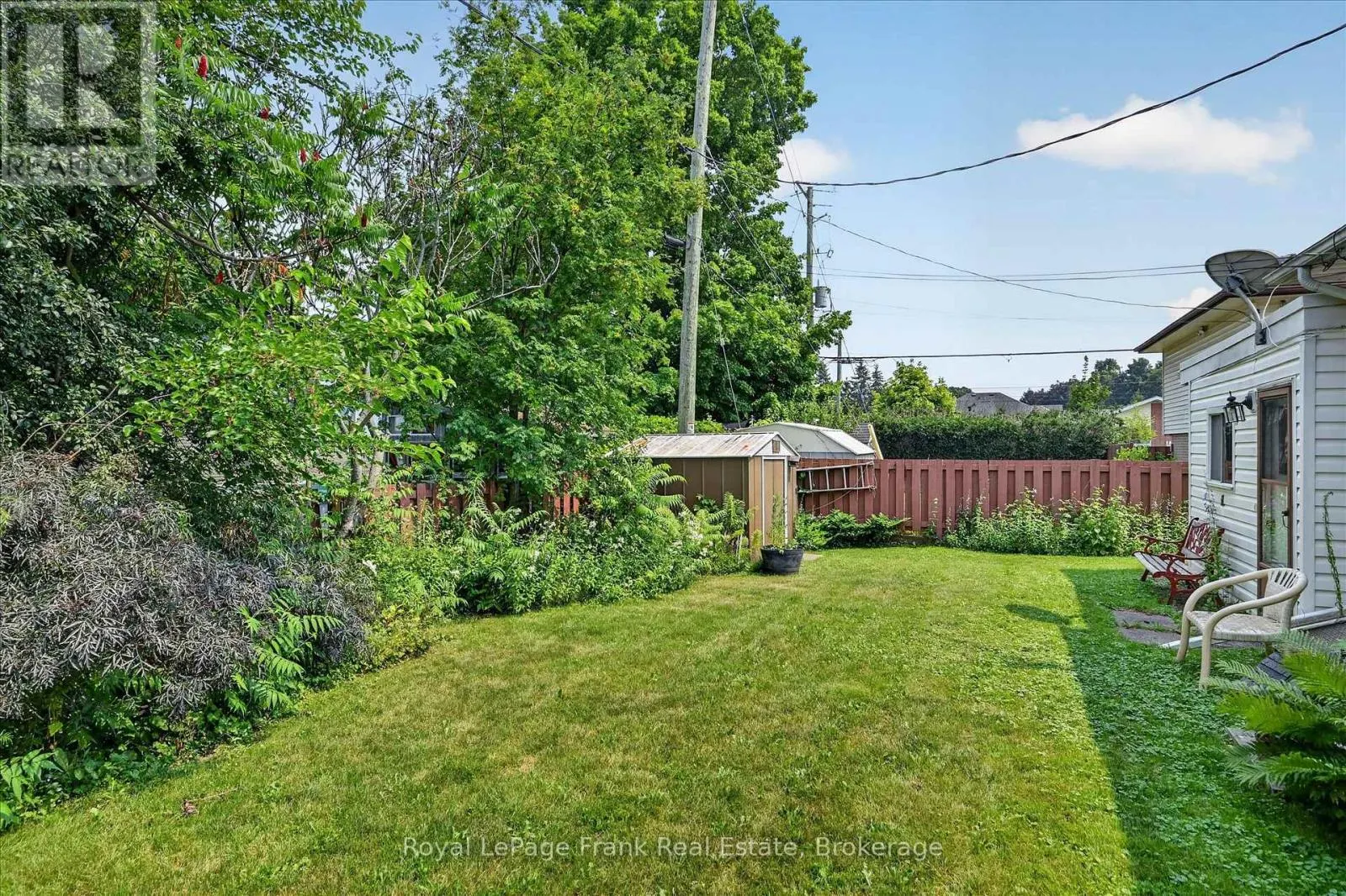 870 HEMLOCK STREET