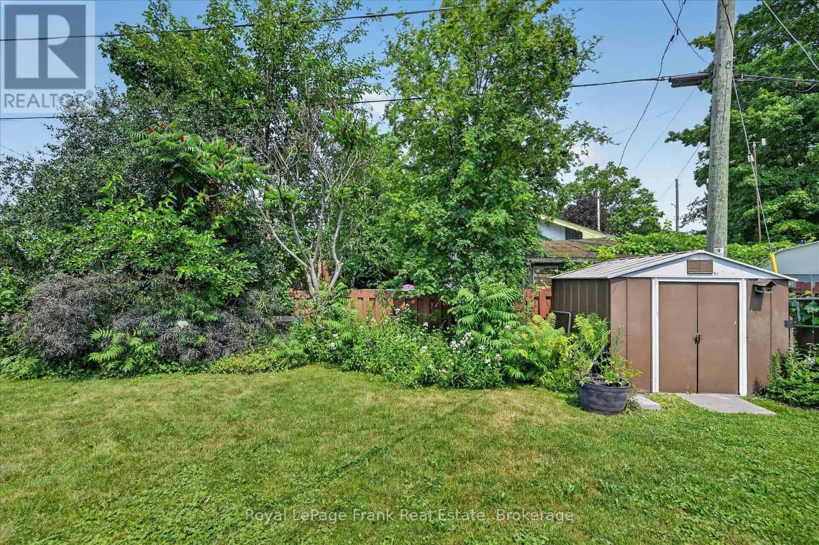 870 HEMLOCK STREET