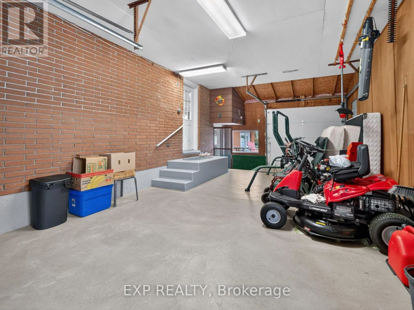 4543 MONTROSE ROAD