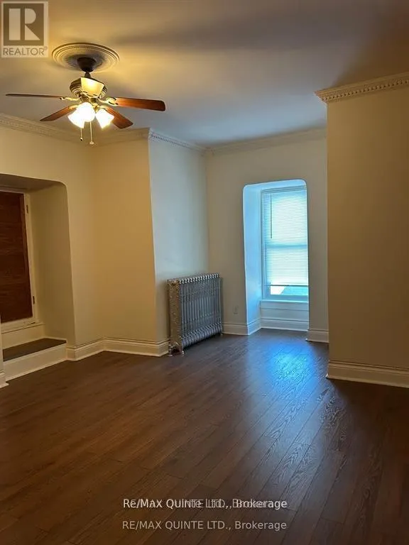 5 - 116 KING STREET #5