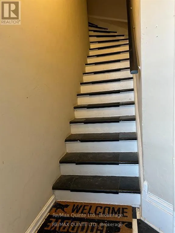 5 - 116 KING STREET #5