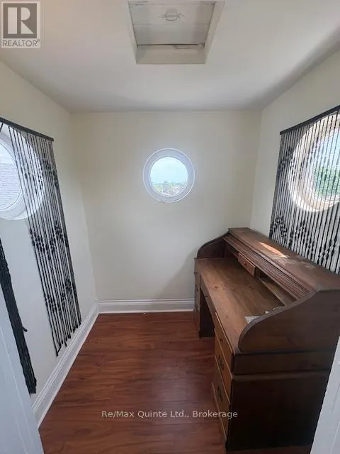 5 - 116 KING STREET #5