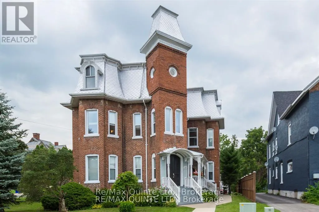5 - 116 KING STREET #5