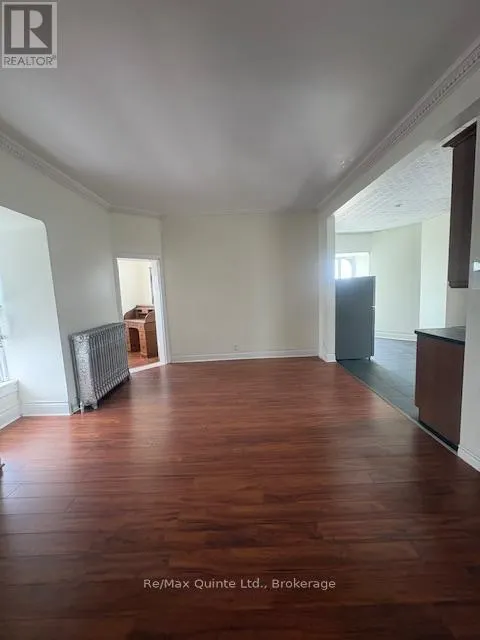 5 - 116 KING STREET #5