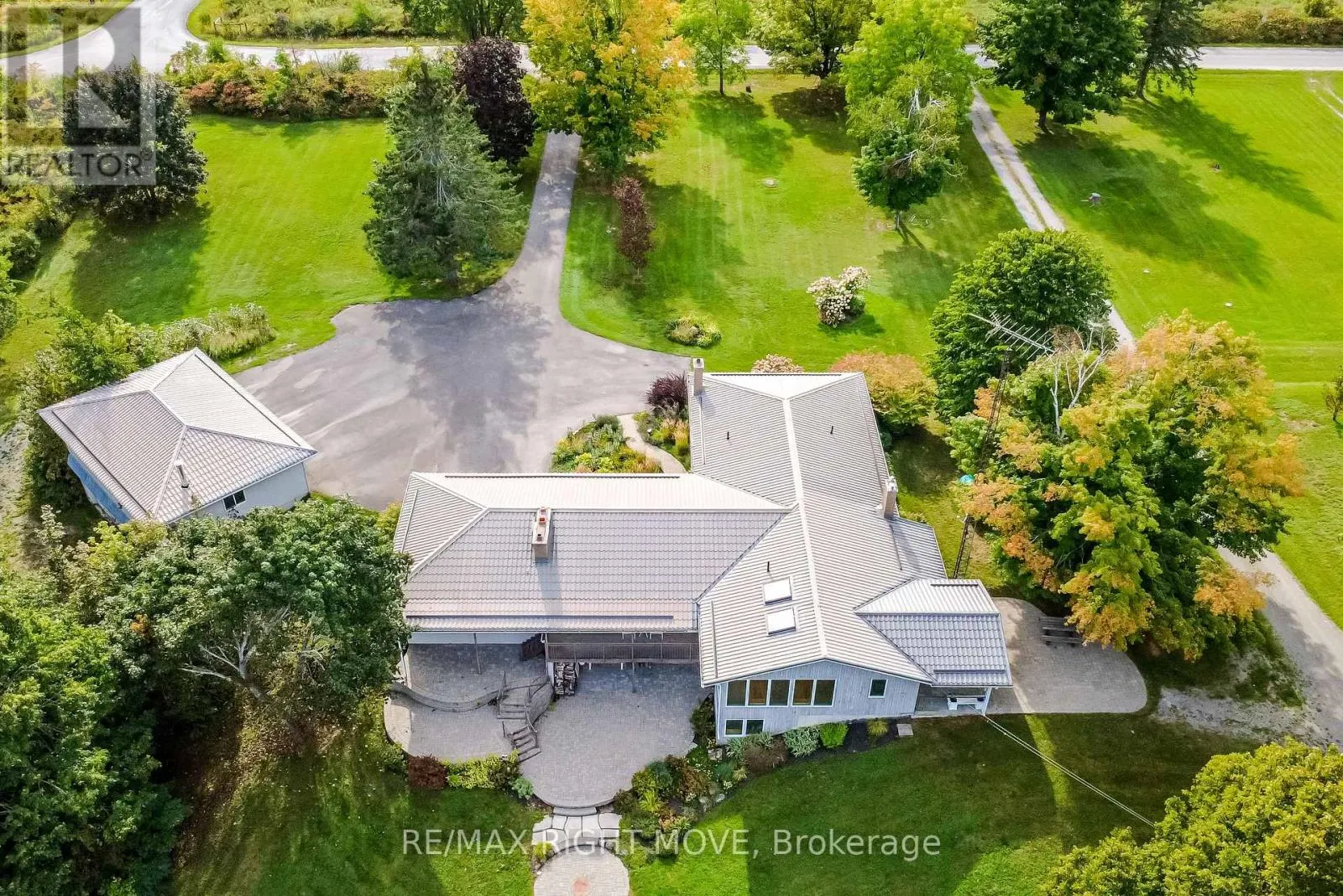 570 LAKE DALRYMPLE ROAD