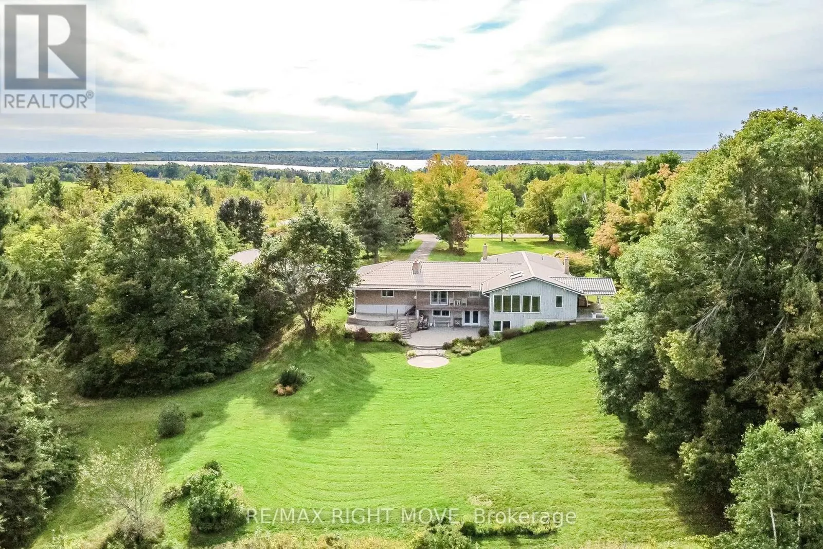 570 LAKE DALRYMPLE ROAD