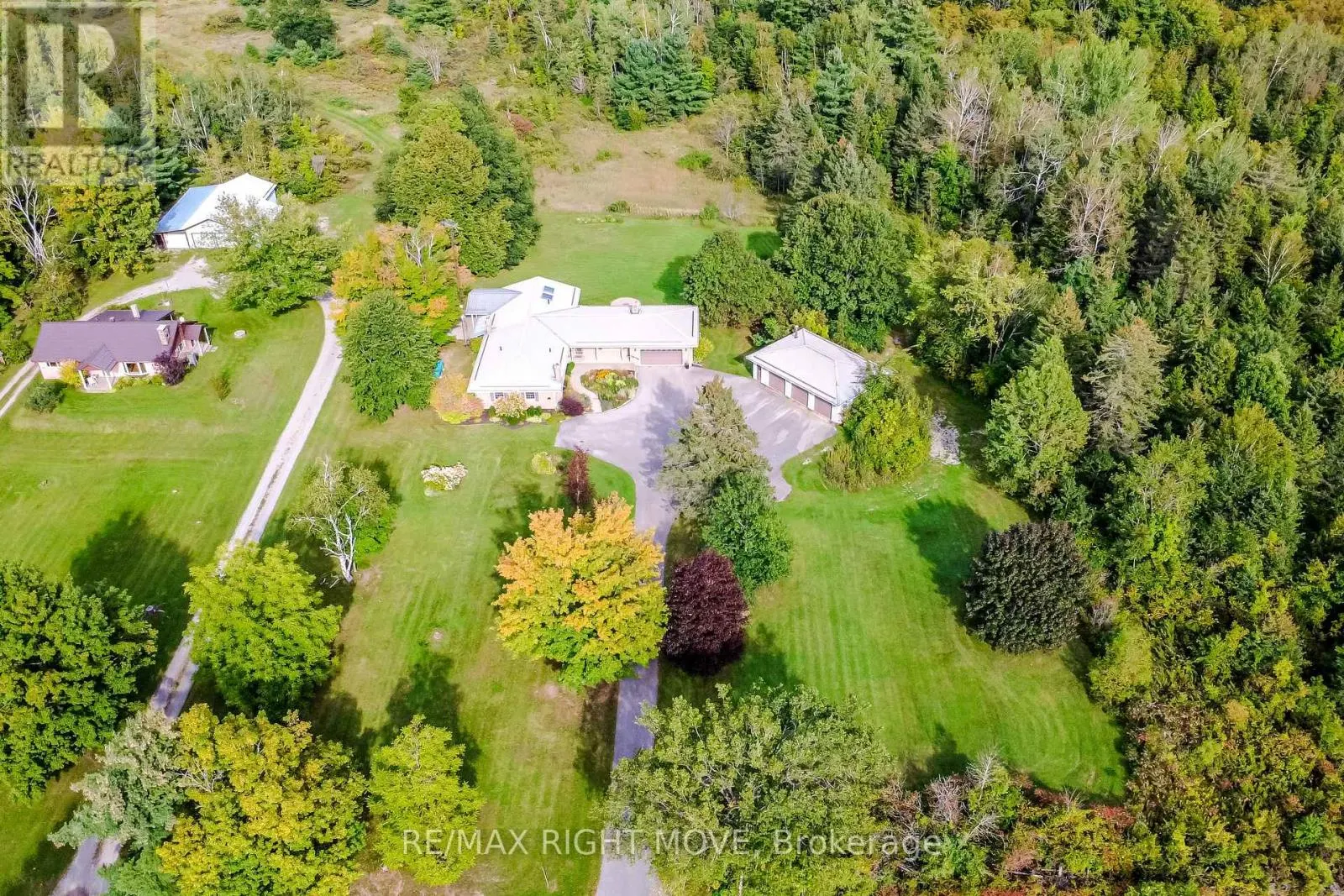 570 LAKE DALRYMPLE ROAD
