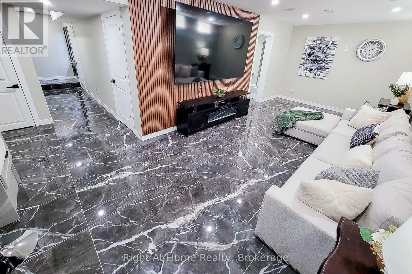 3 TRAILSIDE DRIVE