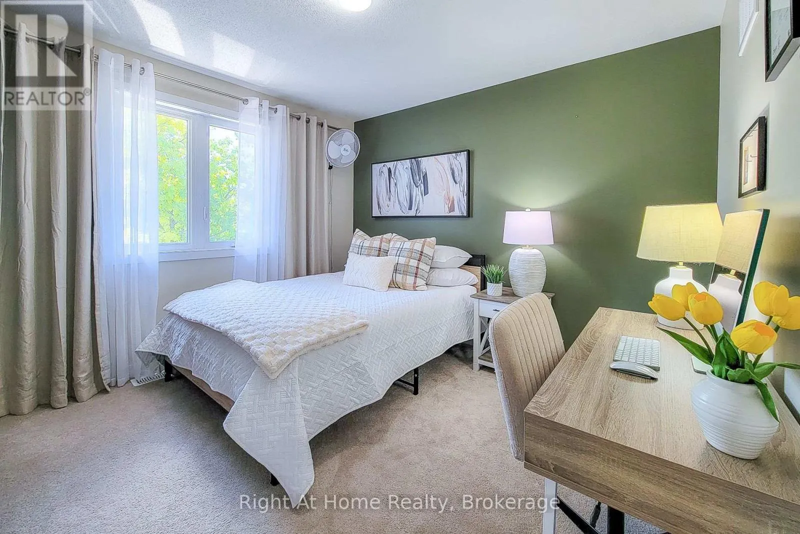 3 TRAILSIDE DRIVE