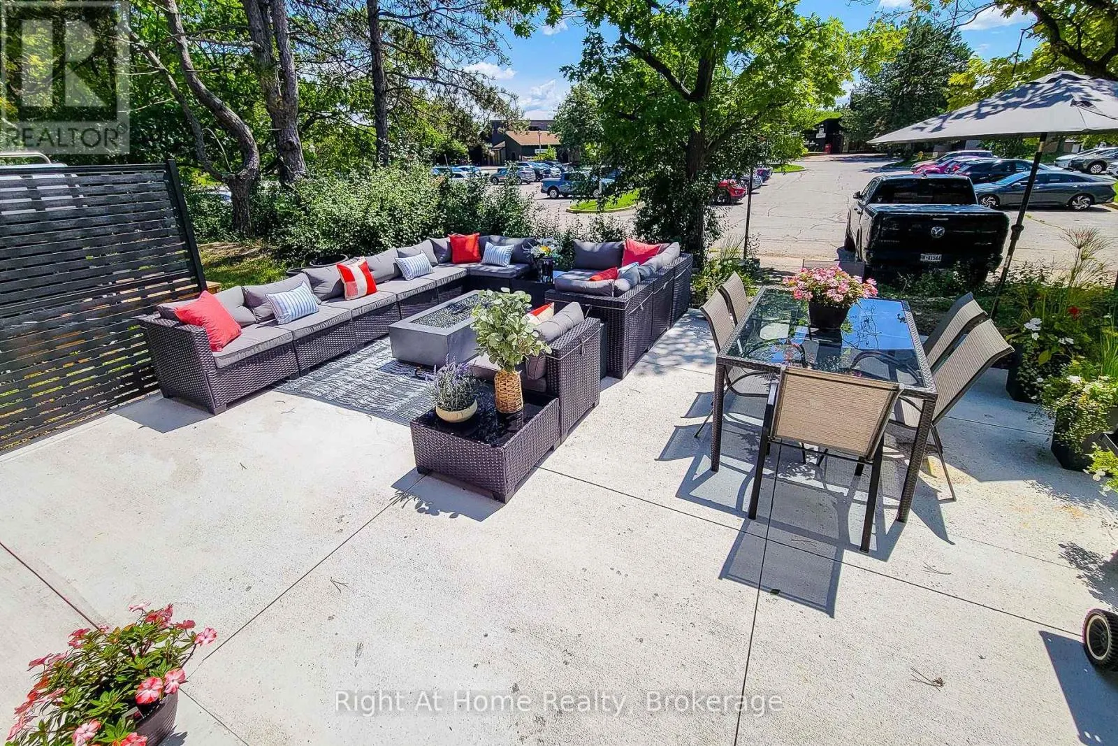 3 TRAILSIDE DRIVE