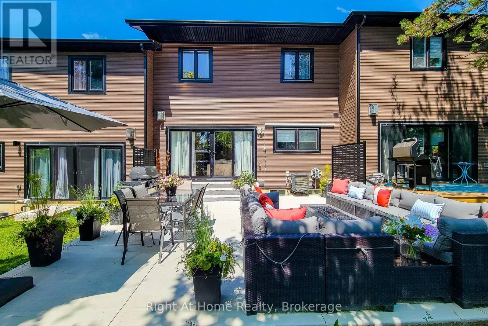 3 TRAILSIDE DRIVE