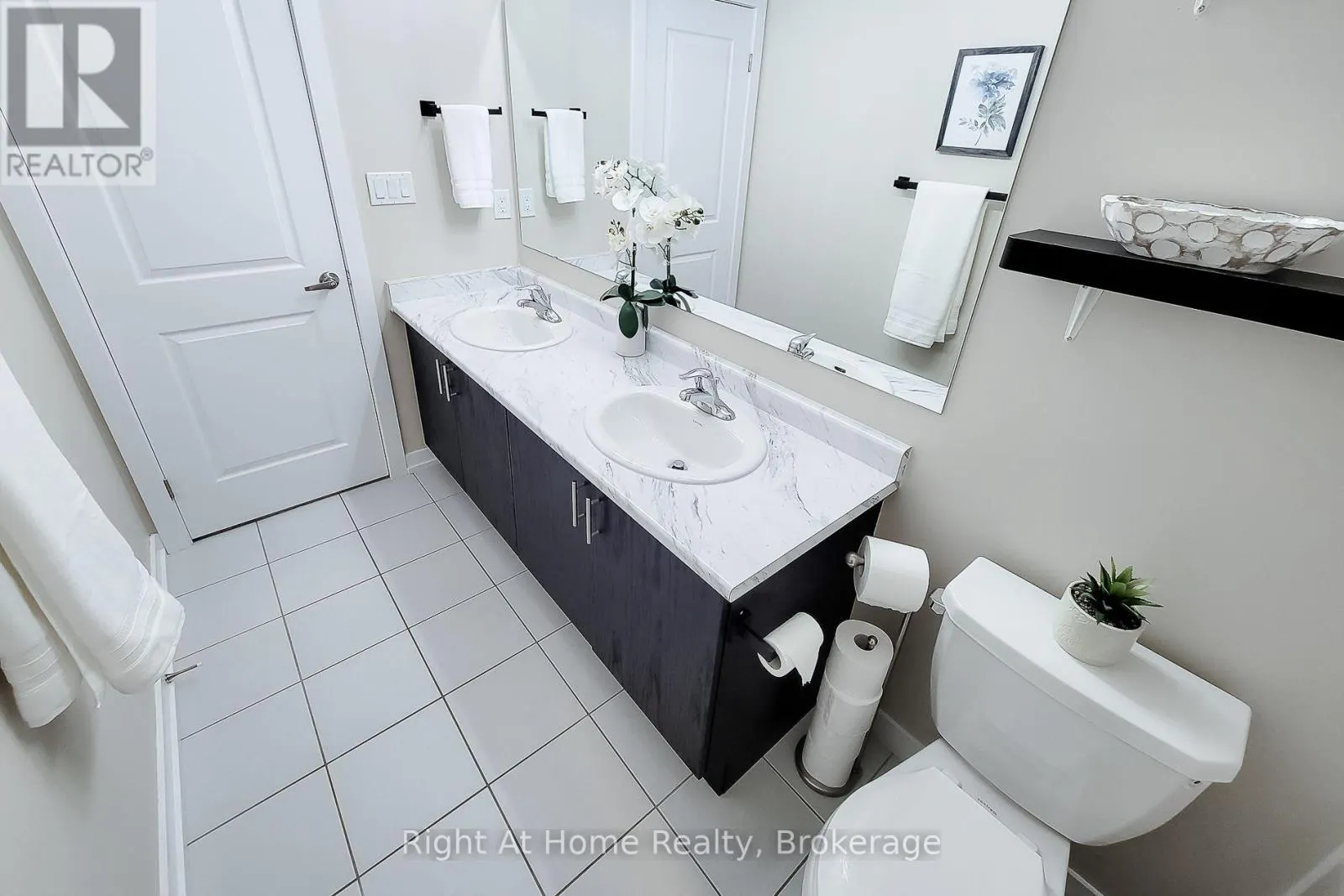 3 TRAILSIDE DRIVE