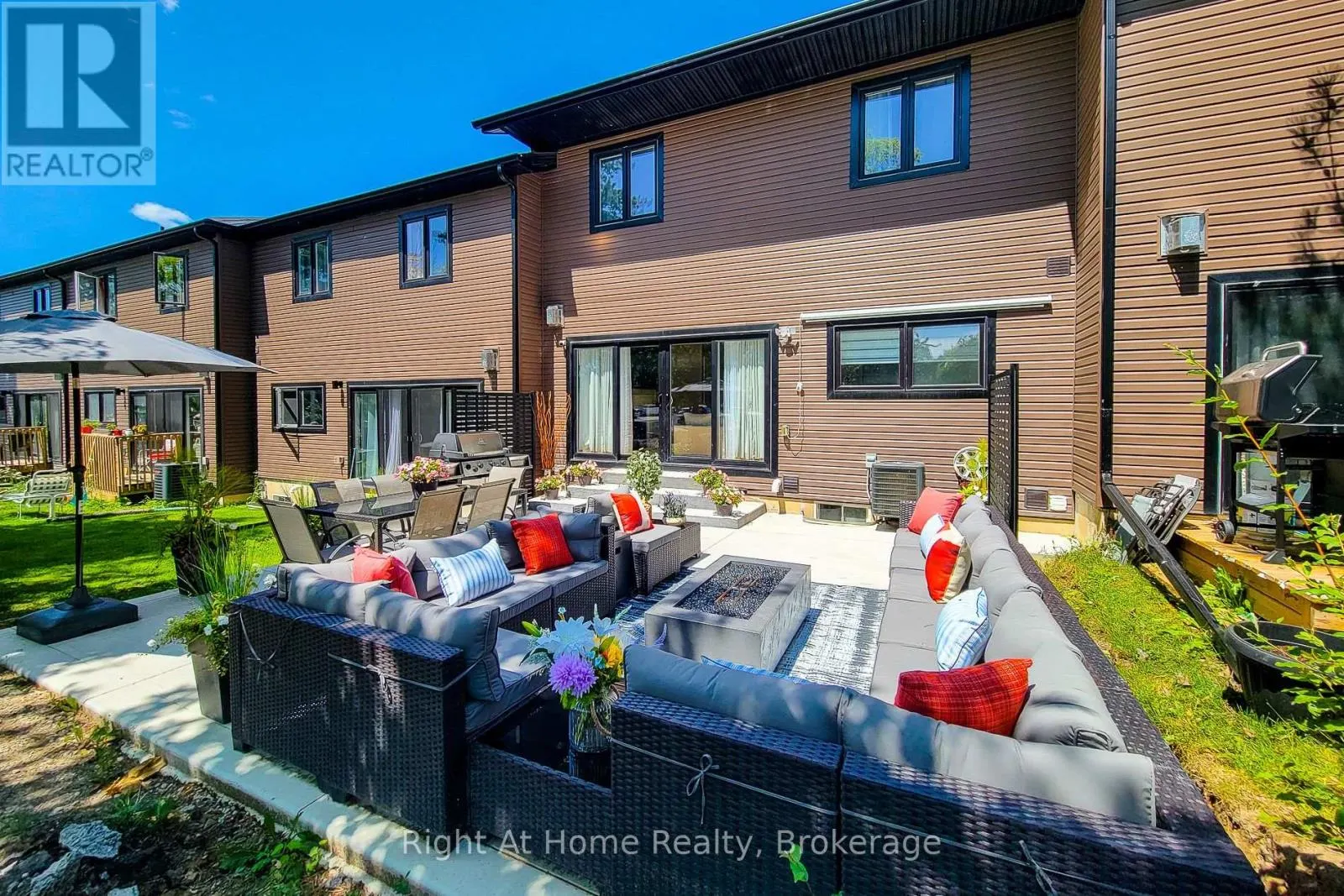 3 TRAILSIDE DRIVE