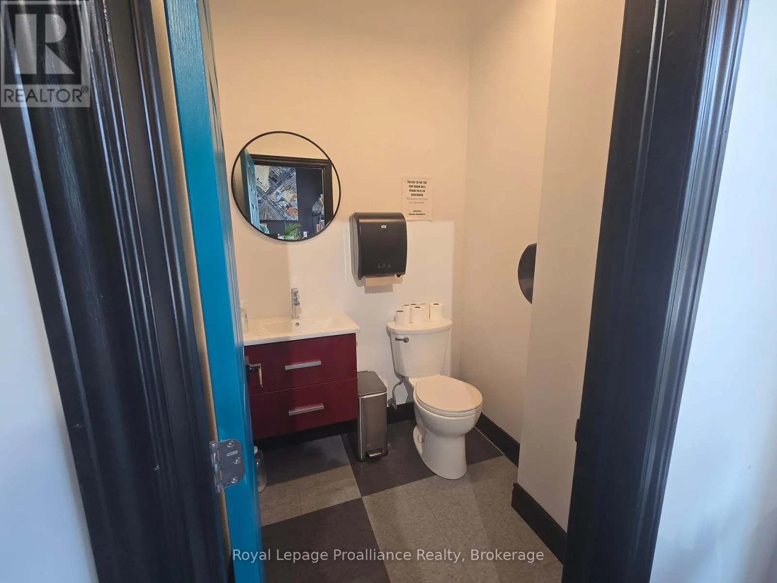 114 - 22 FRONT STREET #114