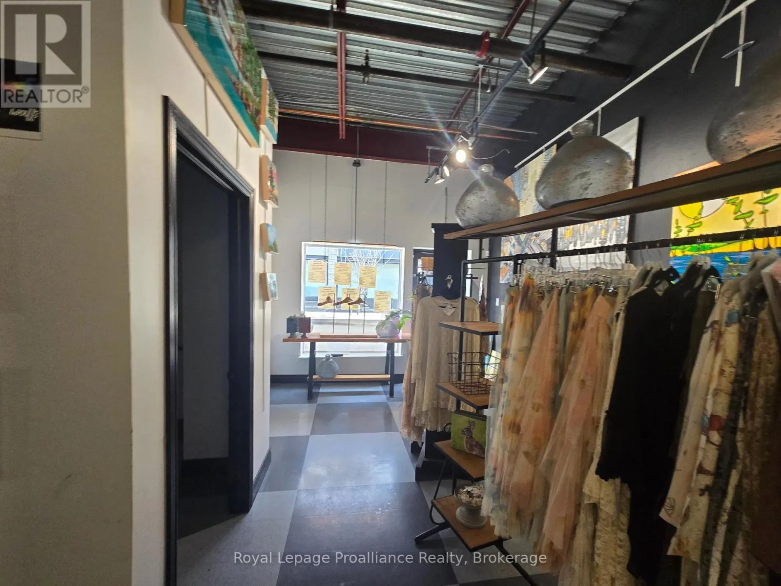 114 - 22 FRONT STREET #114
