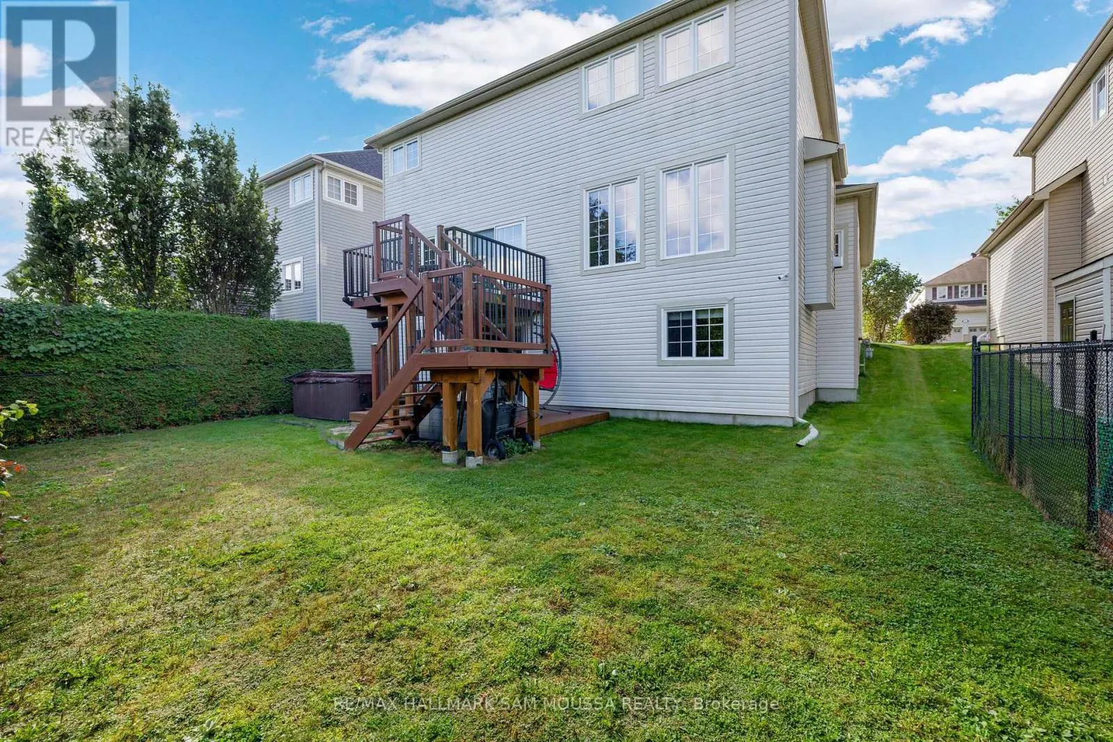531 DALEWOOD CRESCENT