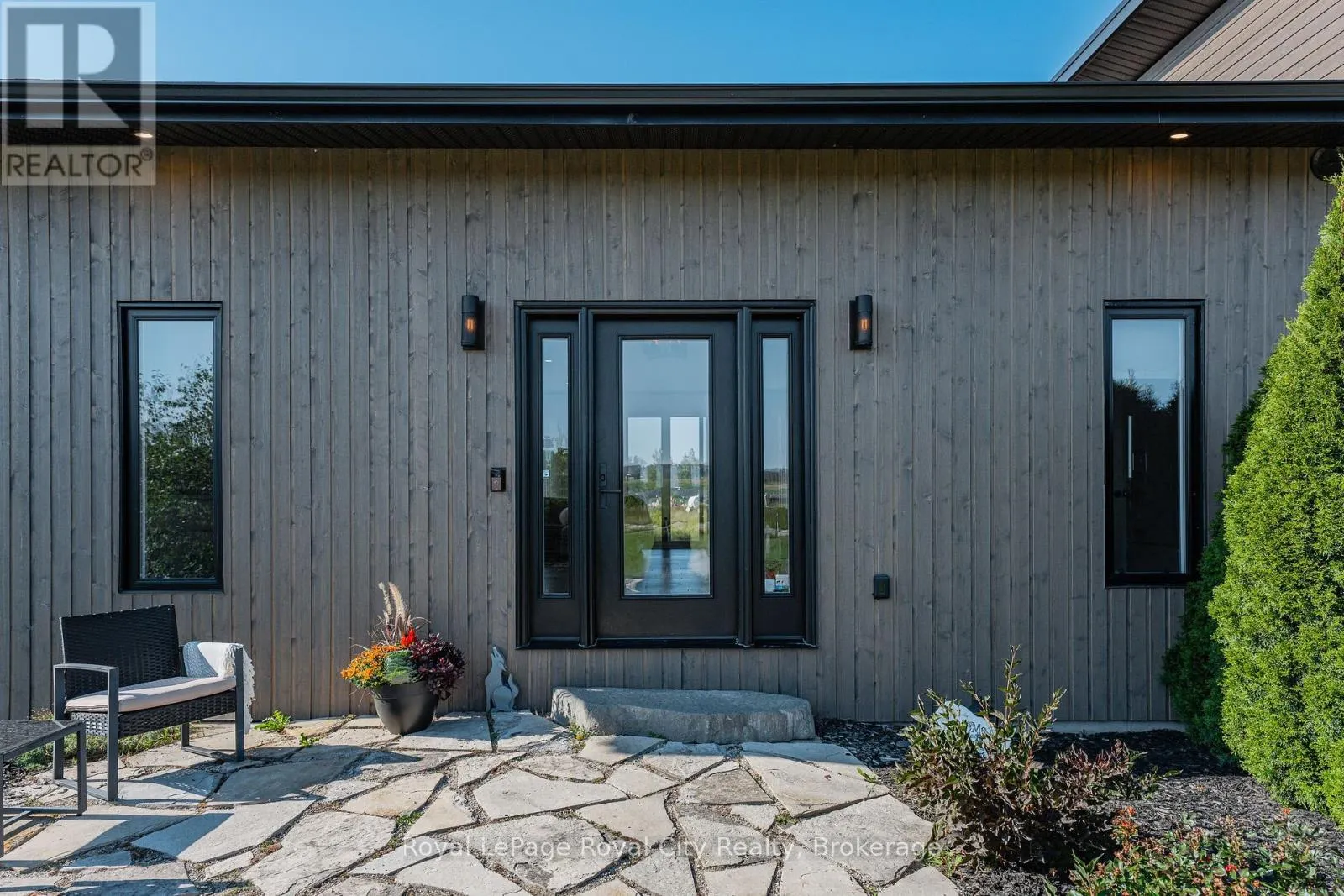 103 UGOVSEK CRESCENT