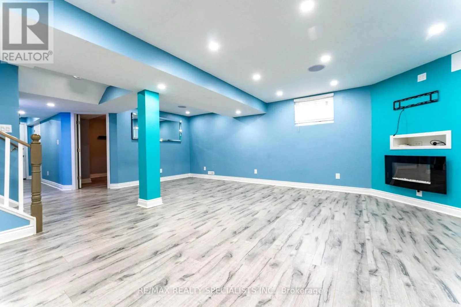 708 SPITFIRE STREET