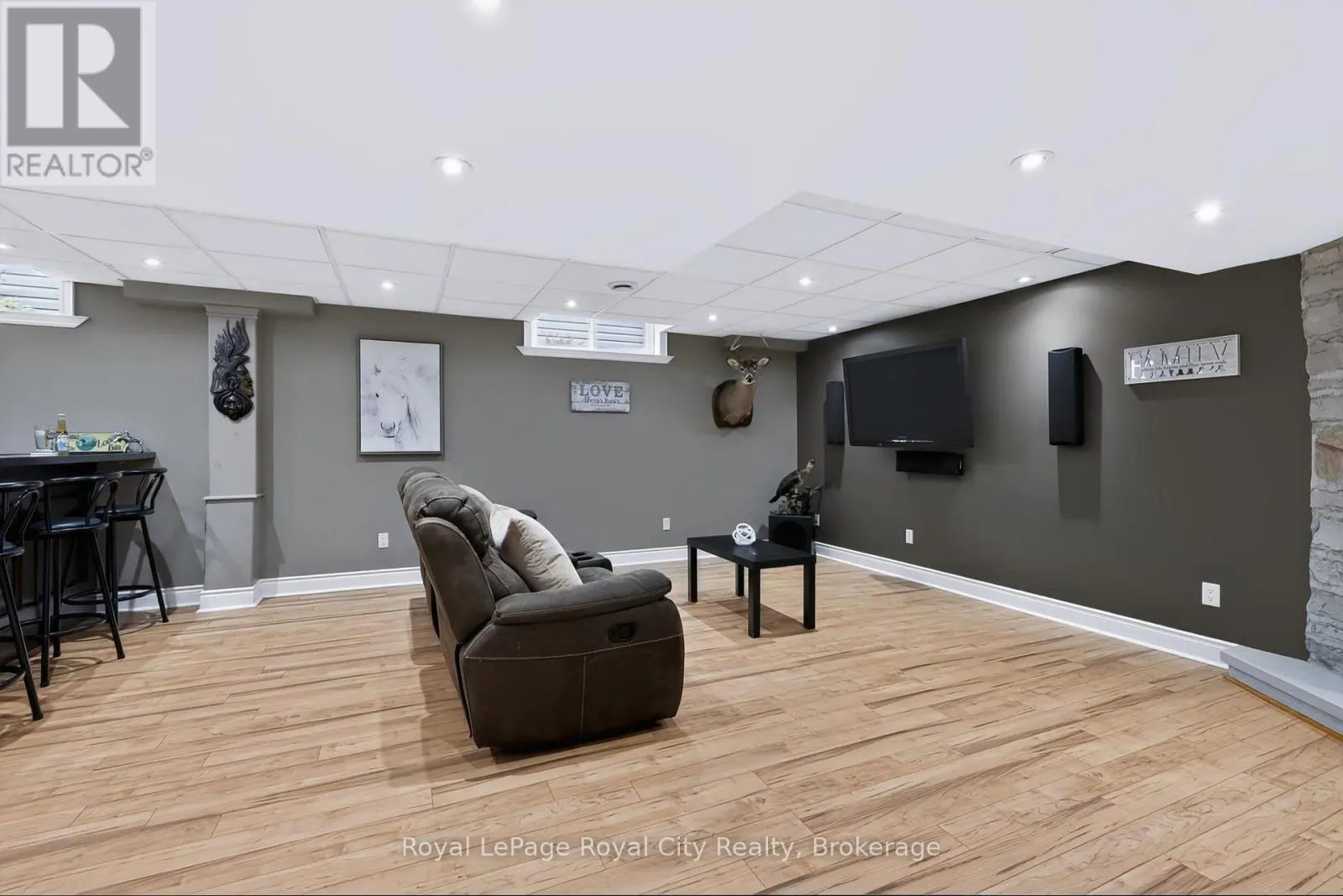 142 MILNE PLACE