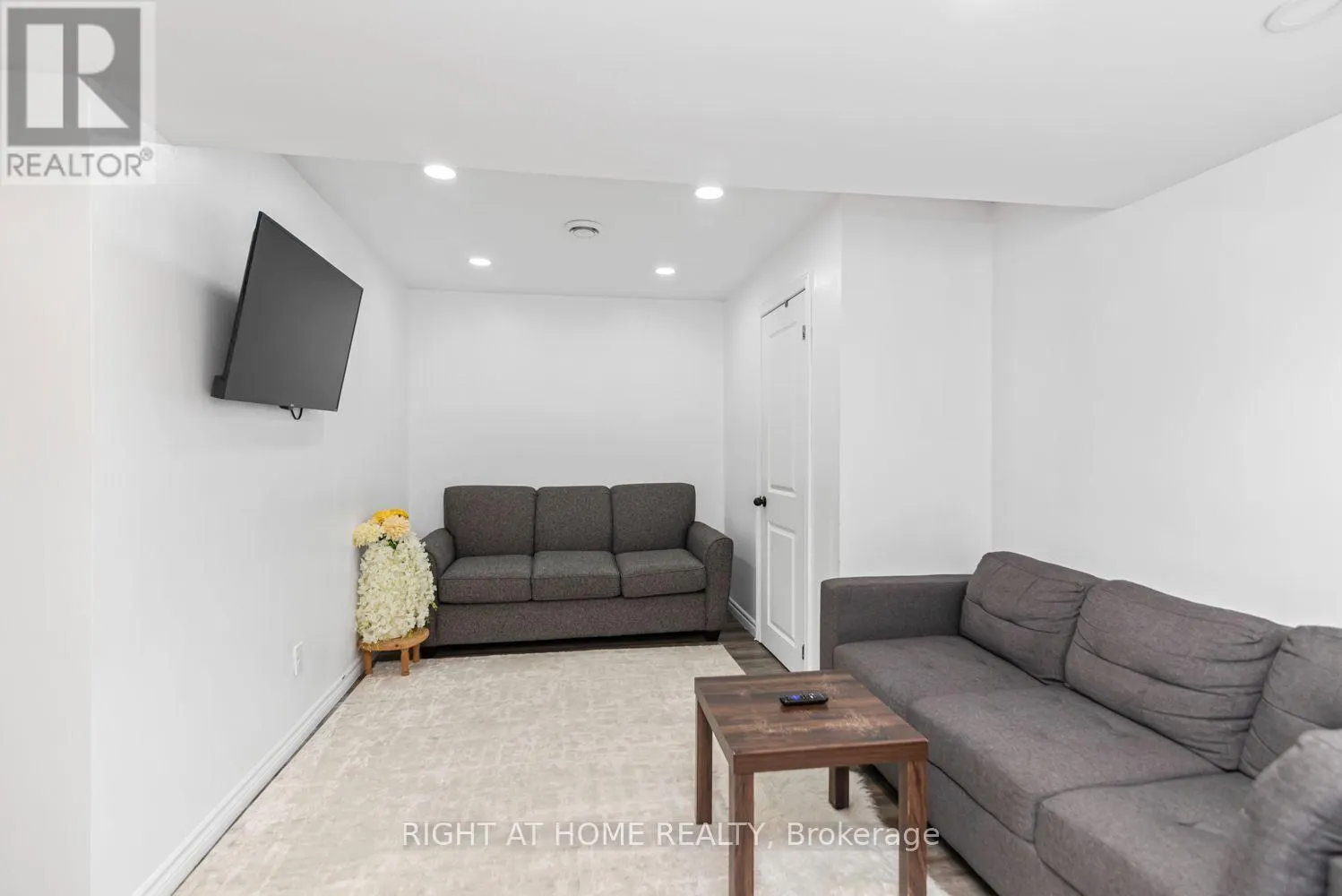 42 SATURN ROAD