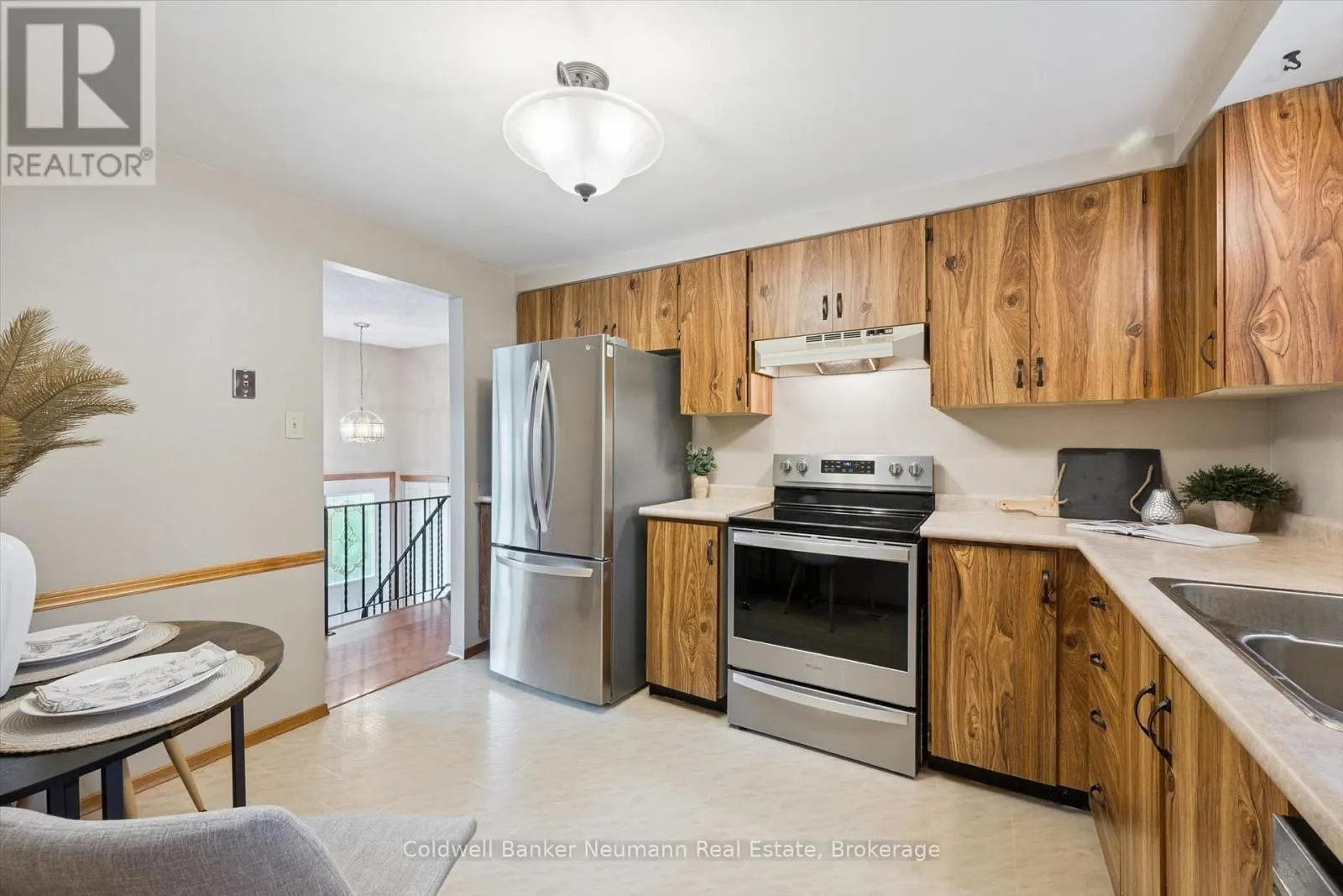 24 BRIARLEA ROAD