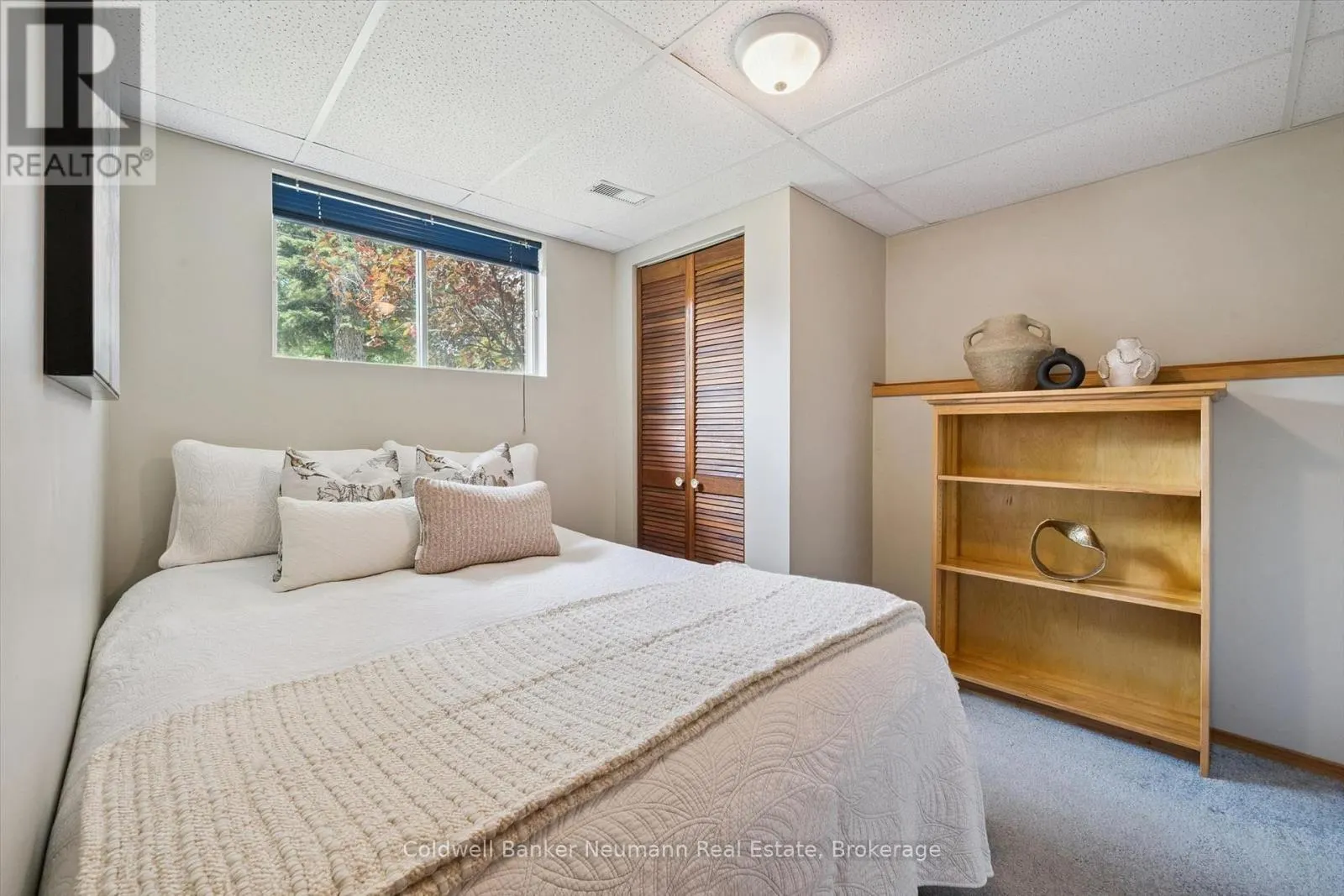 24 BRIARLEA ROAD