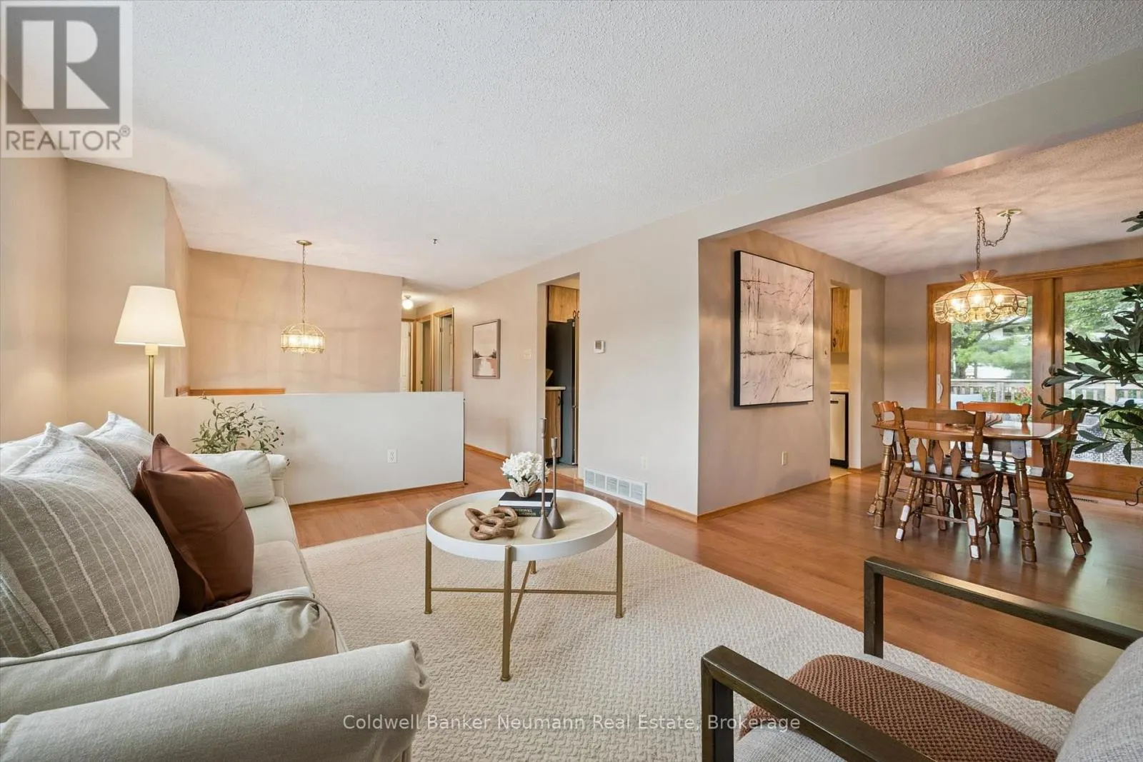 24 BRIARLEA ROAD