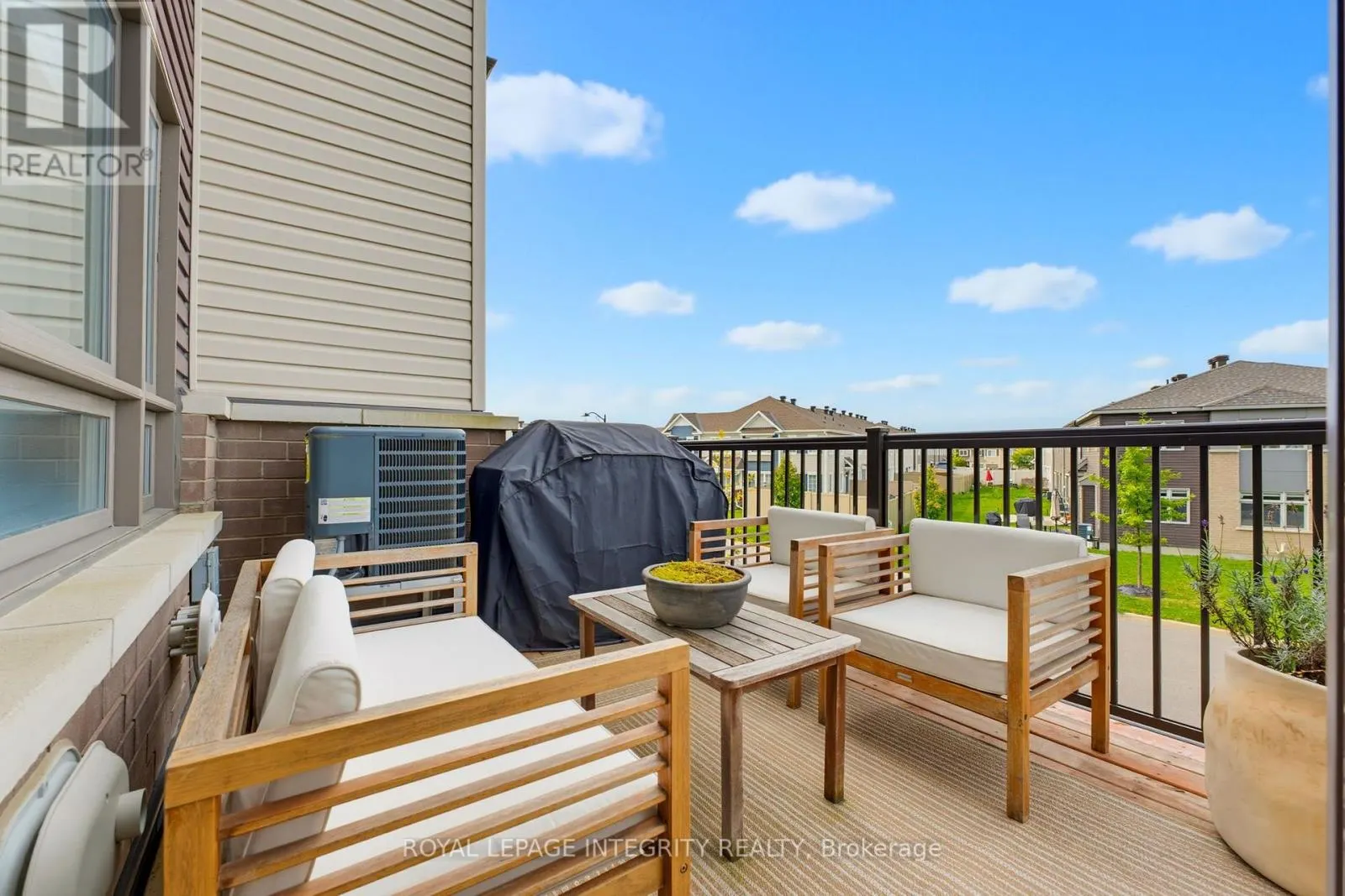 66 FEATHERTOP LANE