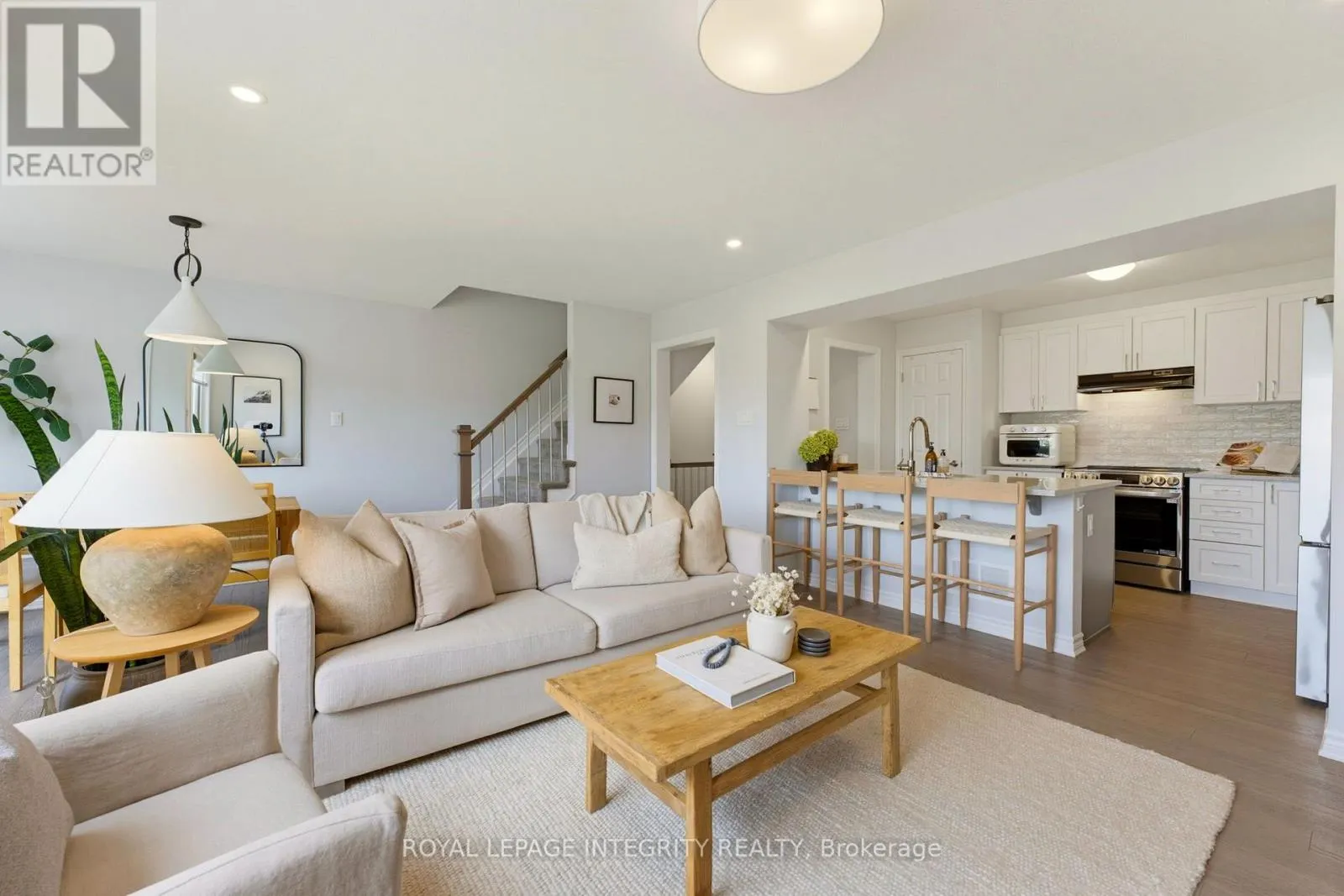 66 FEATHERTOP LANE
