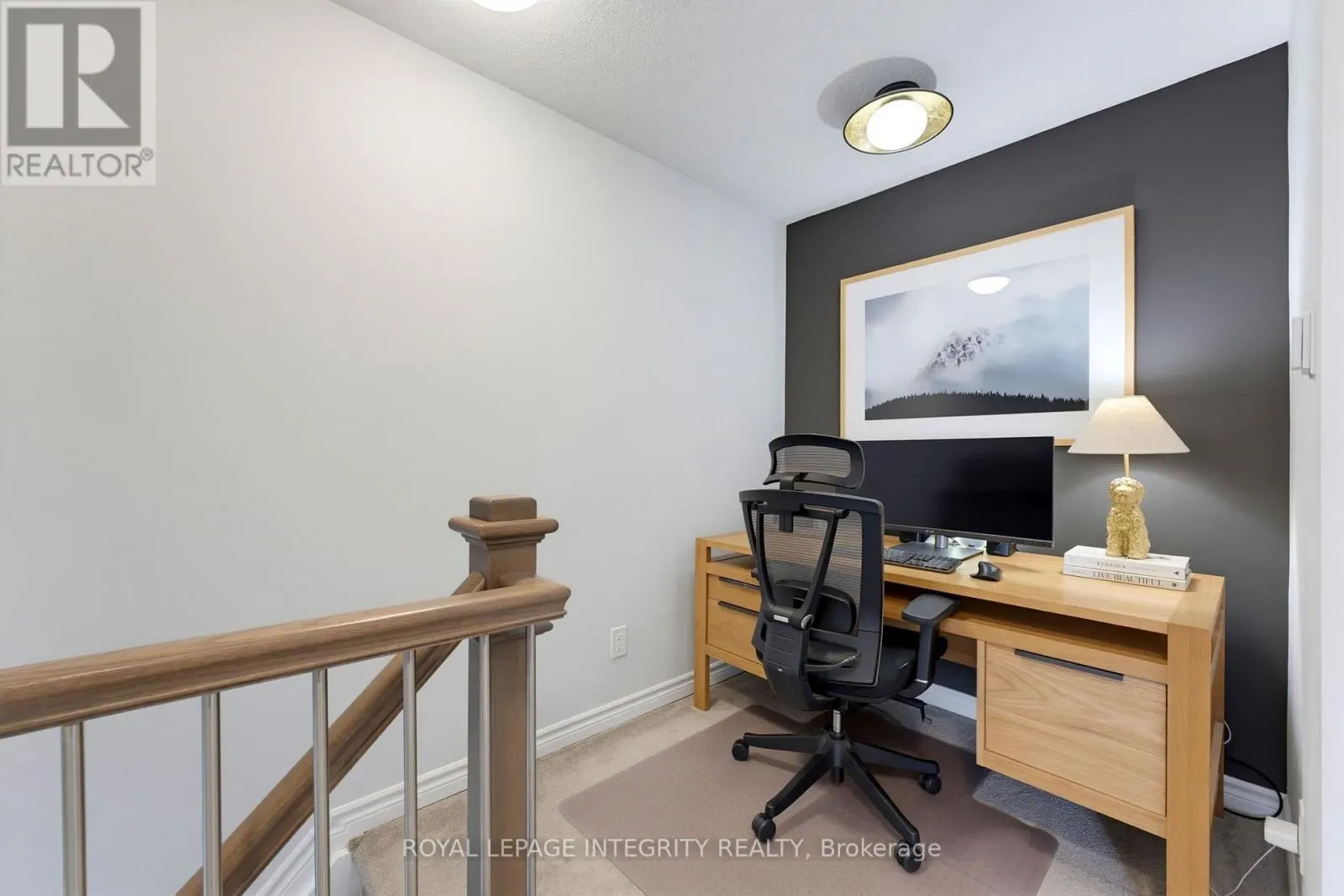 66 FEATHERTOP LANE