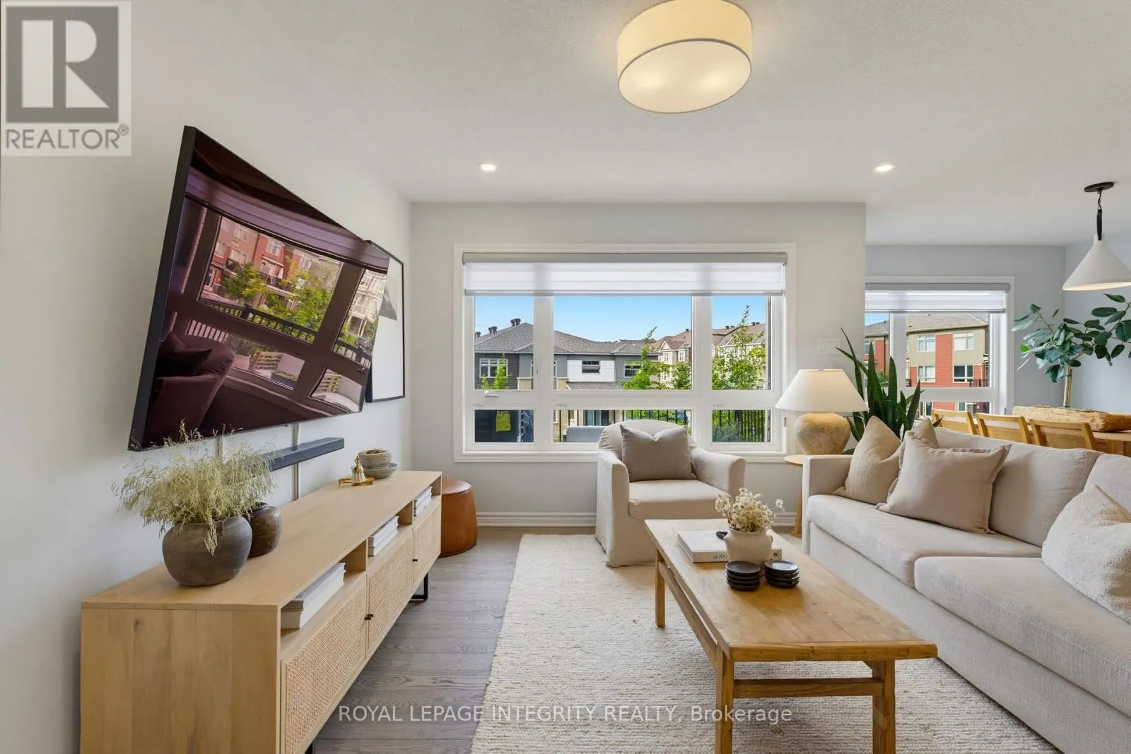 66 FEATHERTOP LANE