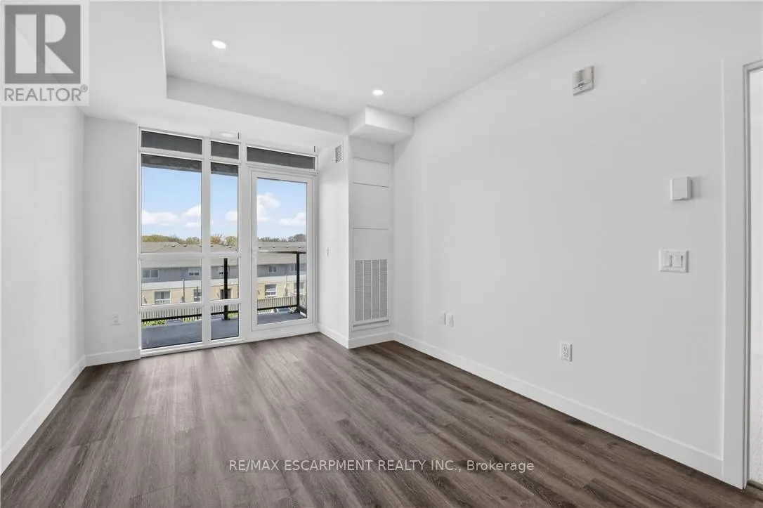 304 - 461 GREEN ROAD