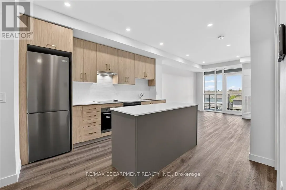 304 - 461 GREEN ROAD