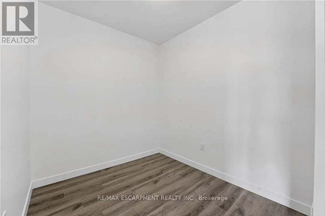 304 - 461 GREEN ROAD