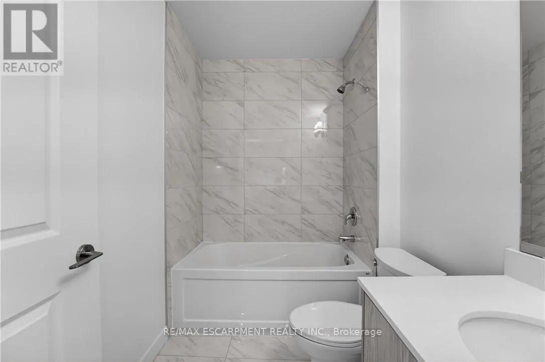 304 - 461 GREEN ROAD