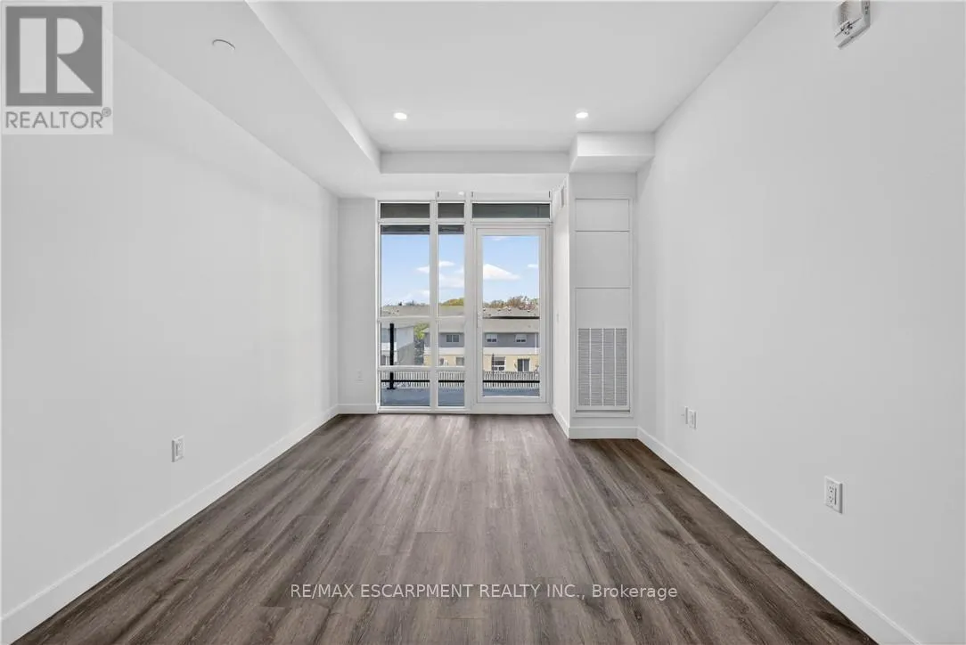 304 - 461 GREEN ROAD
