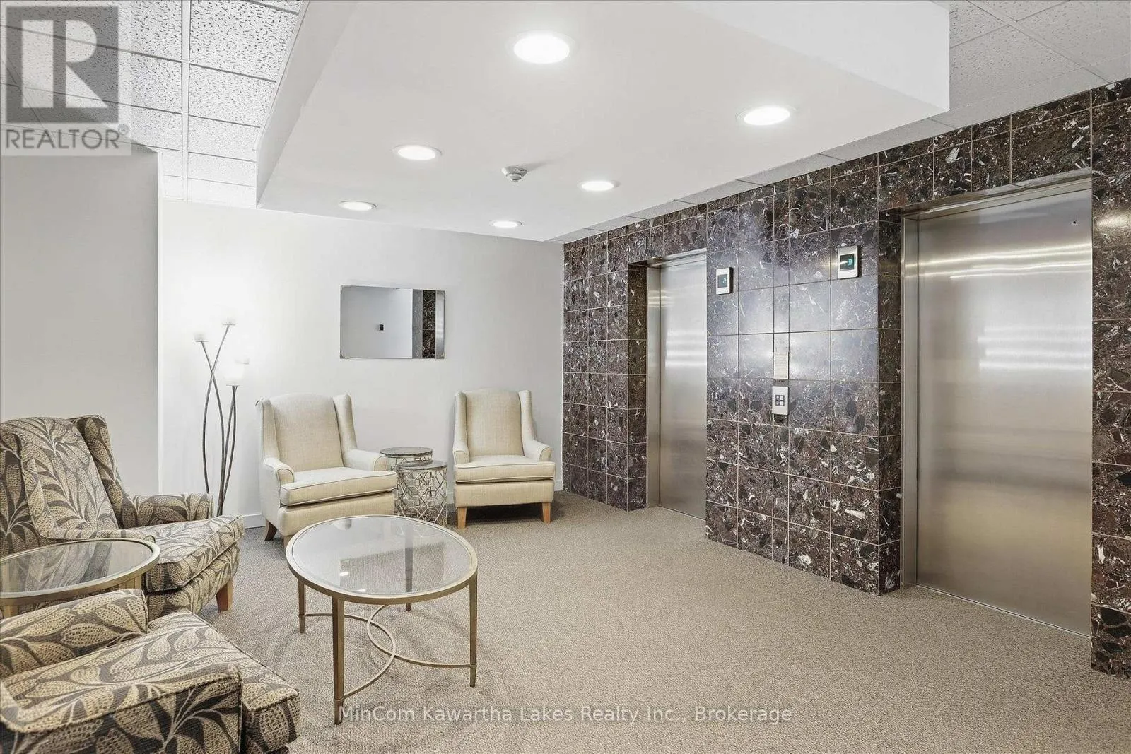 207 - 40 AUBURN STREET #207