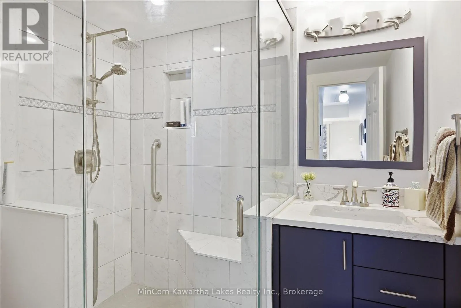 207 - 40 AUBURN STREET #207