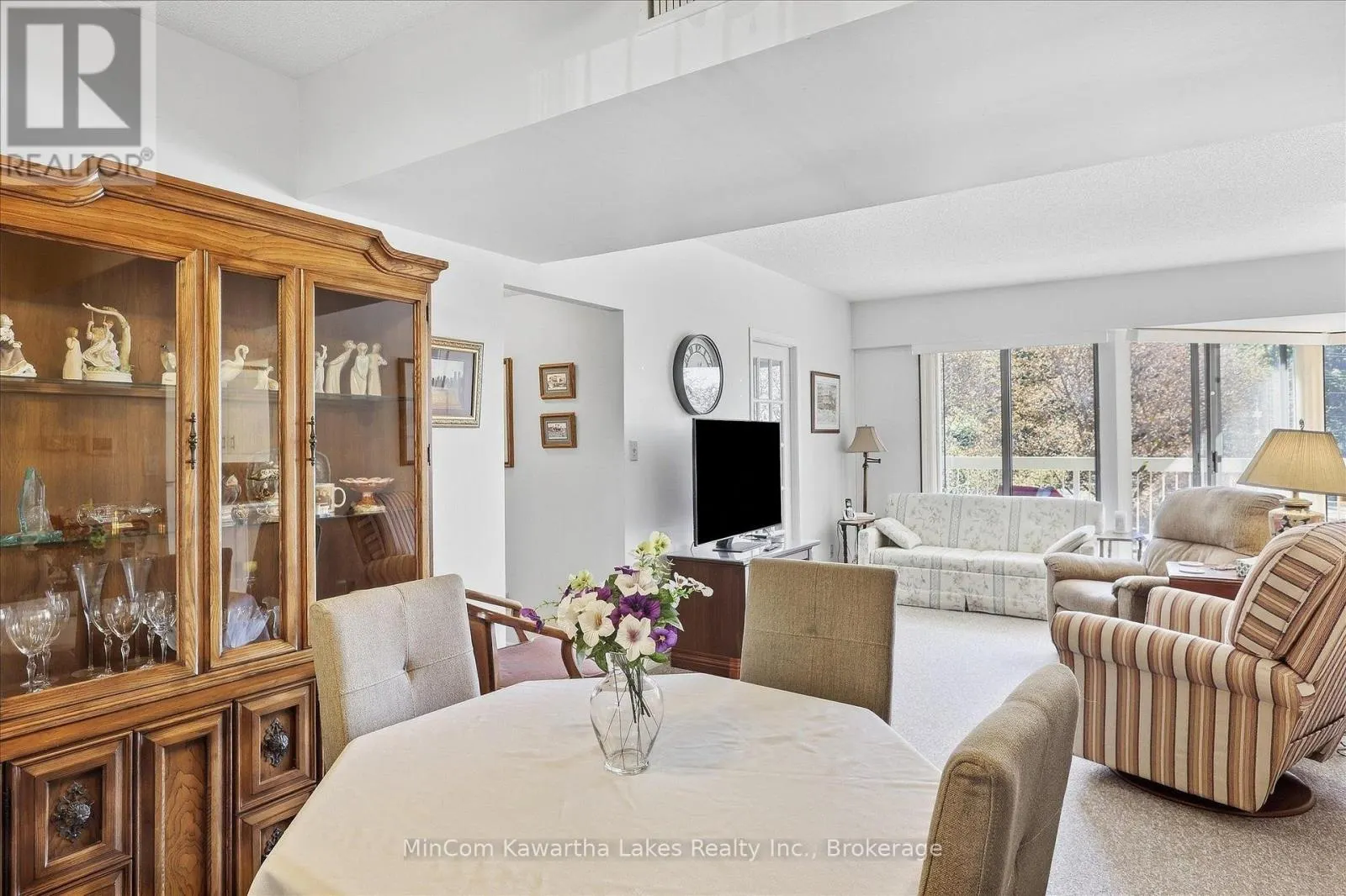 207 - 40 AUBURN STREET #207