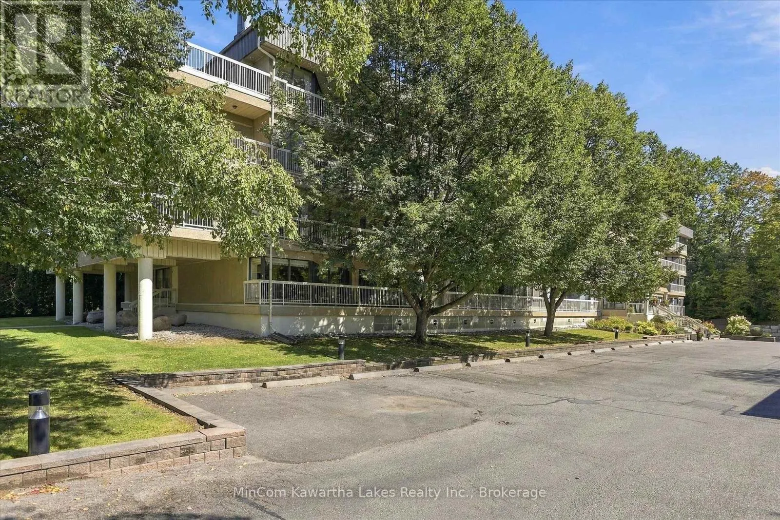 207 - 40 AUBURN STREET #207