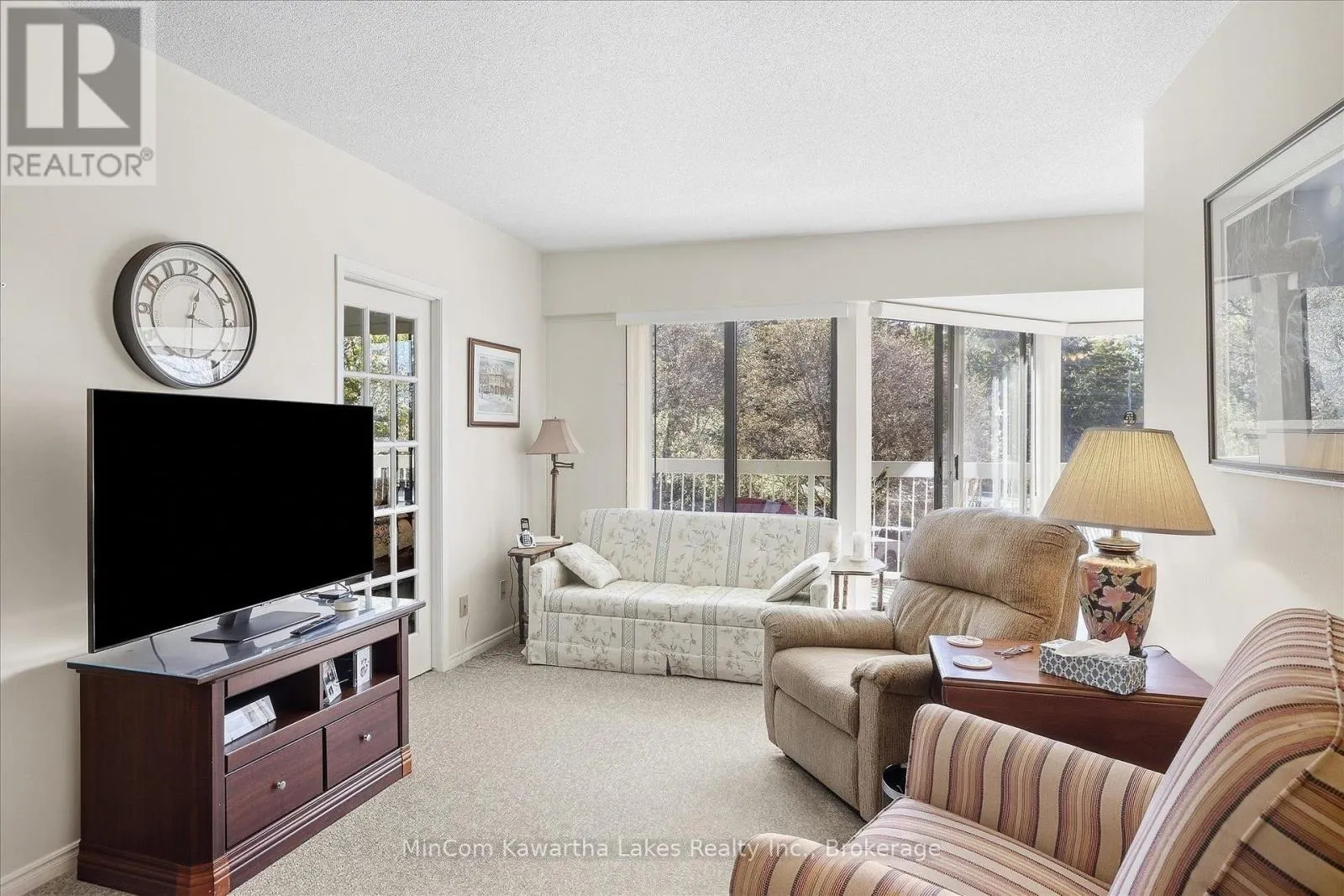 207 - 40 AUBURN STREET #207