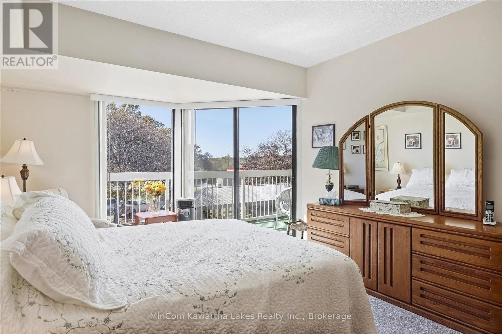 207 - 40 AUBURN STREET #207