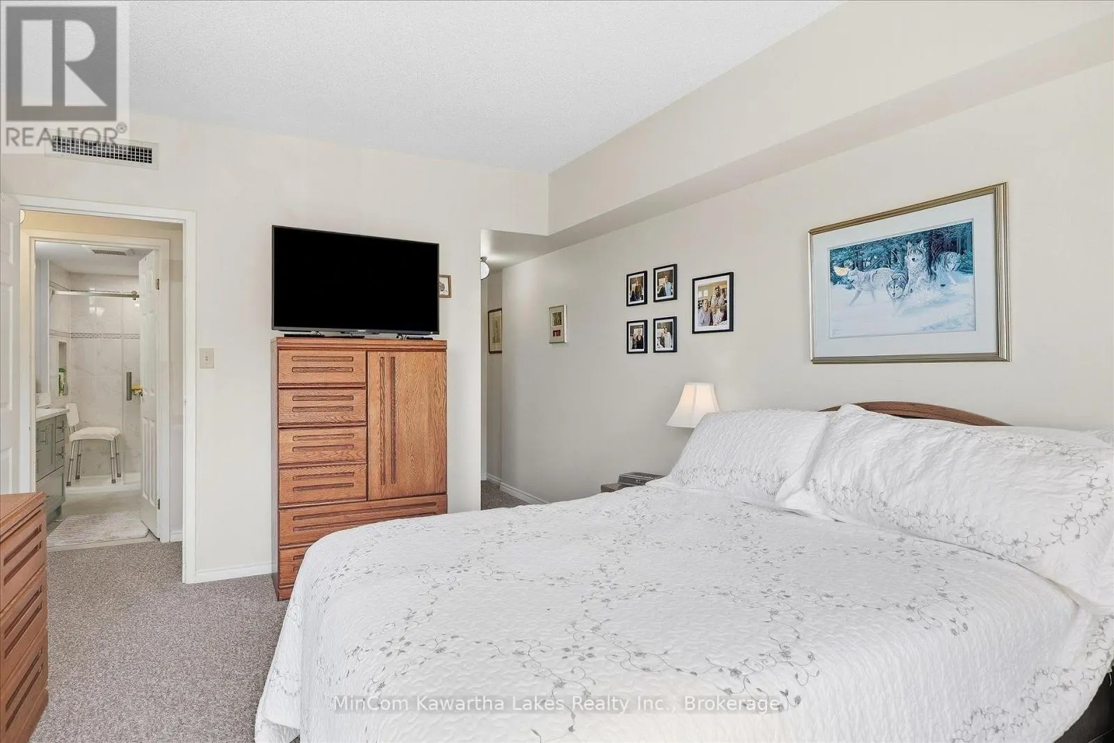 207 - 40 AUBURN STREET #207