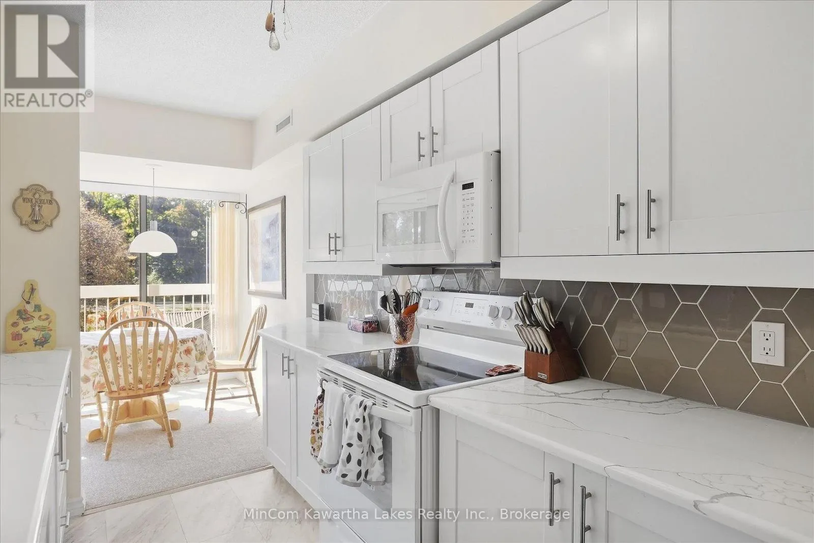 207 - 40 AUBURN STREET #207