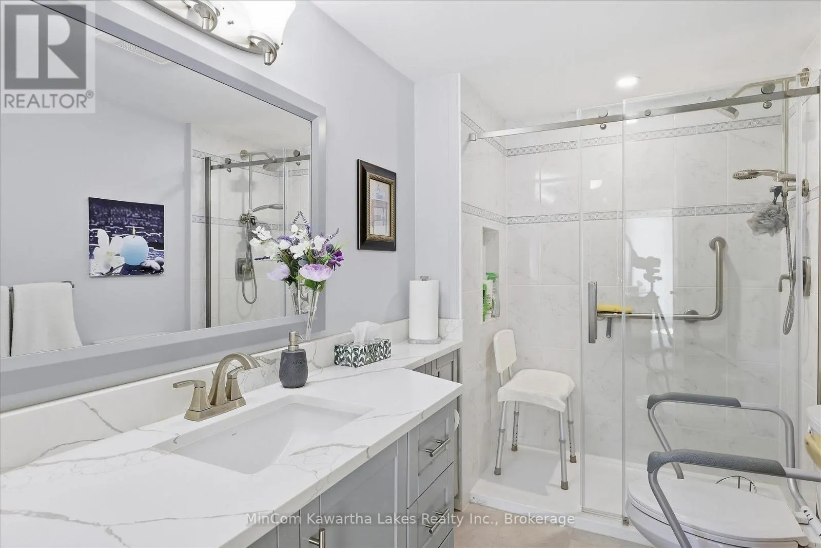 207 - 40 AUBURN STREET #207