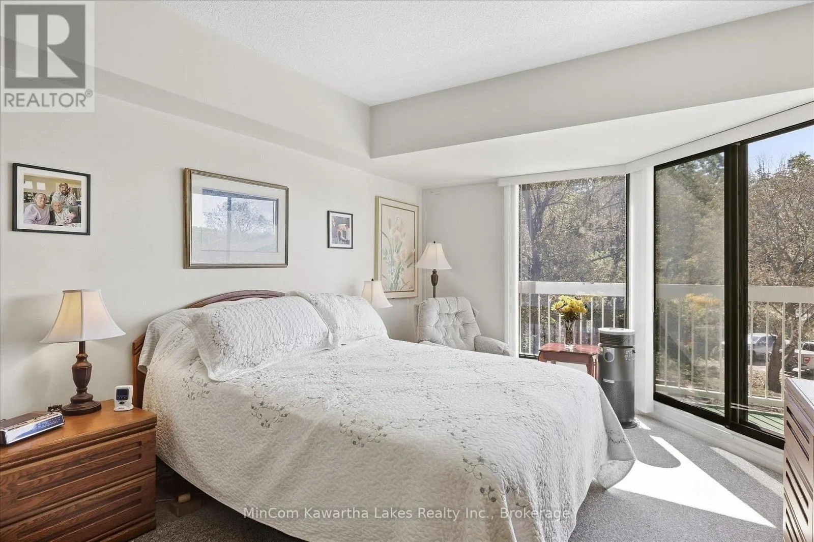 207 - 40 AUBURN STREET #207