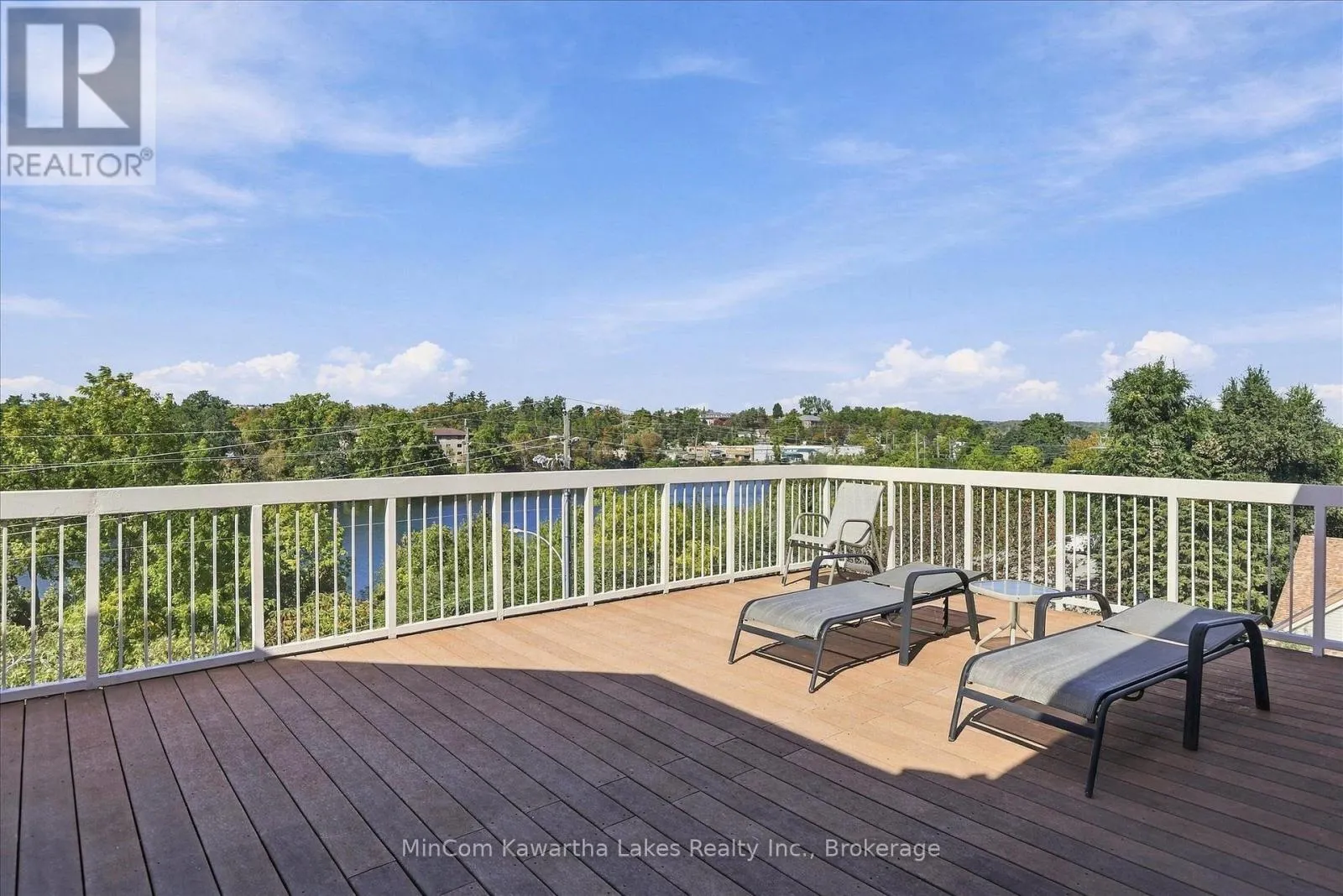 207 - 40 AUBURN STREET #207