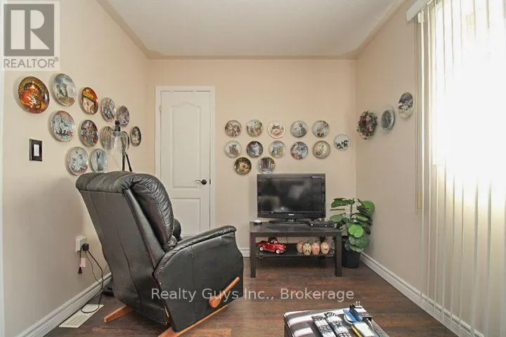 1235 HAGGIS DRIVE